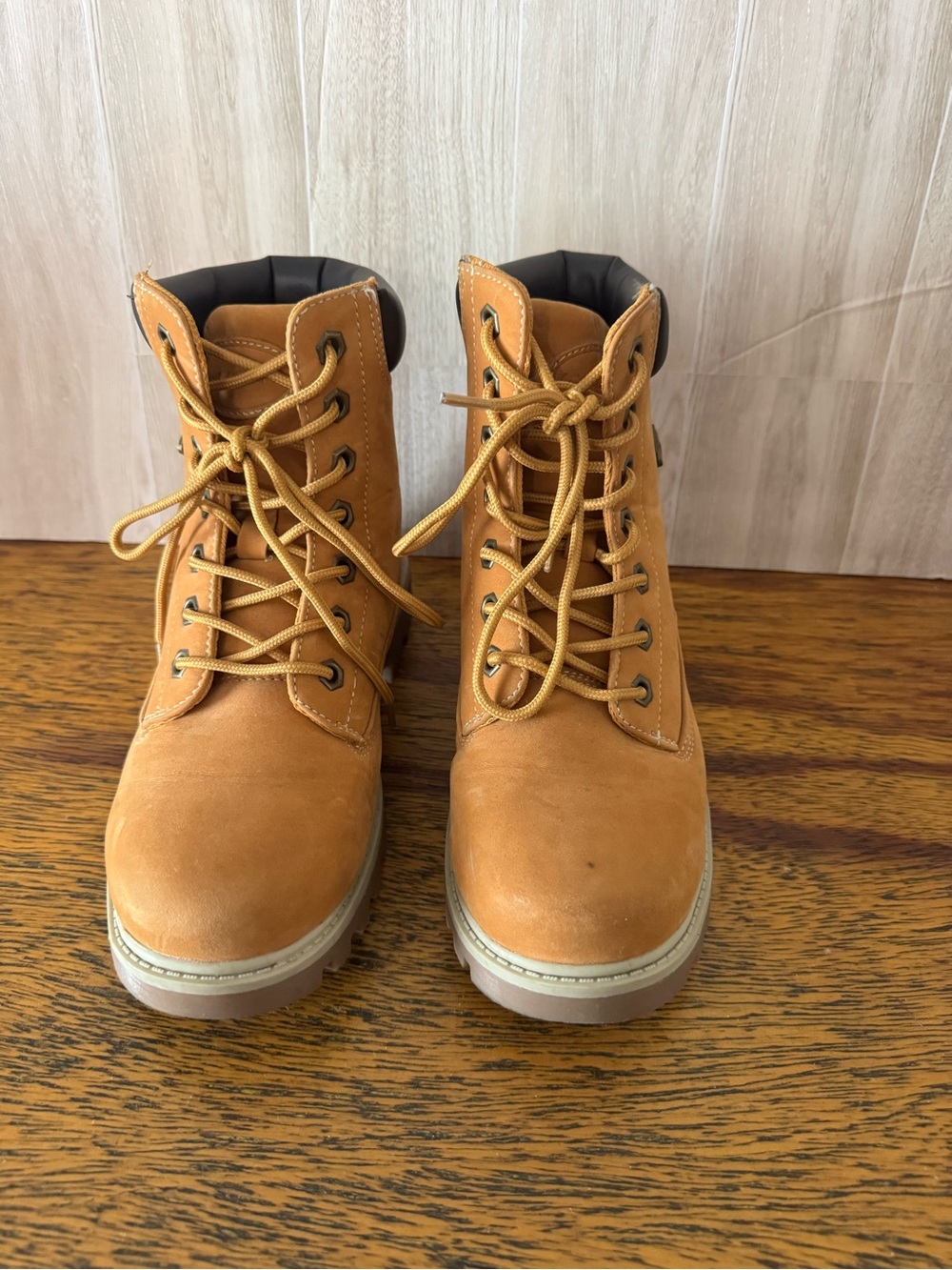 Lugz Brace Hi Golden Wheat Lace-Up Work Boots with Padded Collar